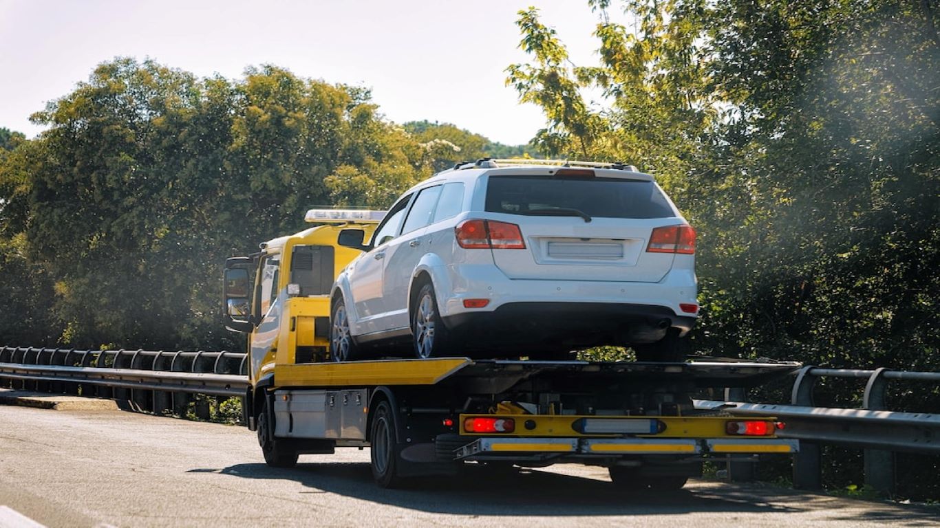 Emergency Towing Tips